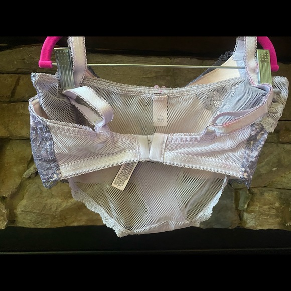 Victoria's Secret Dream Angels Push-up Bra and Panties 32DD - Picture 2 of 6